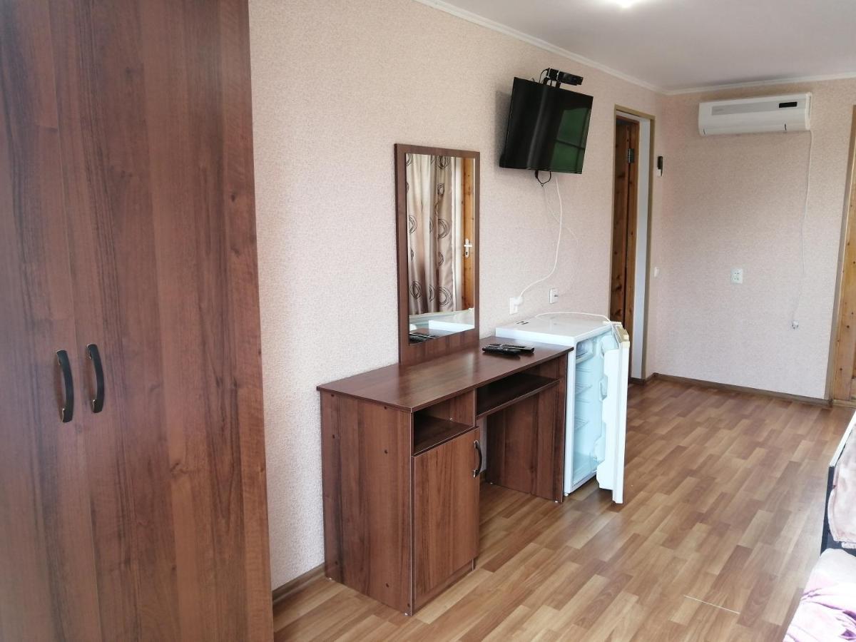 Мини-Отель На Агрба 22А Pizunda Exterior foto