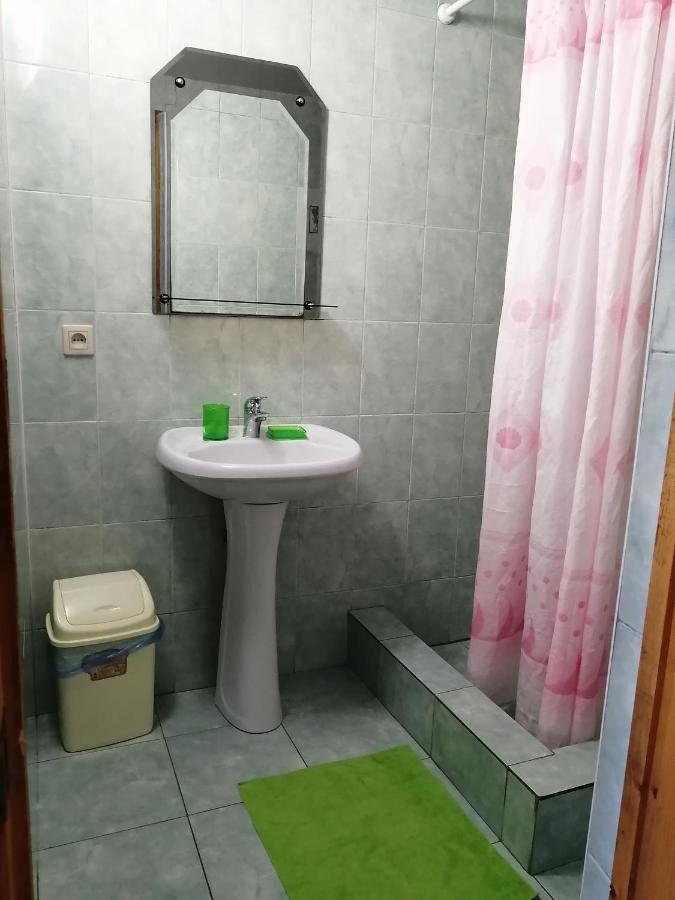 Мини-Отель На Агрба 22А Pizunda Exterior foto